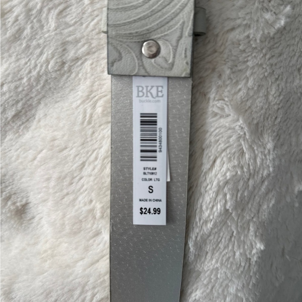 BKE Silver Textured Belt - Picture 2 of 2